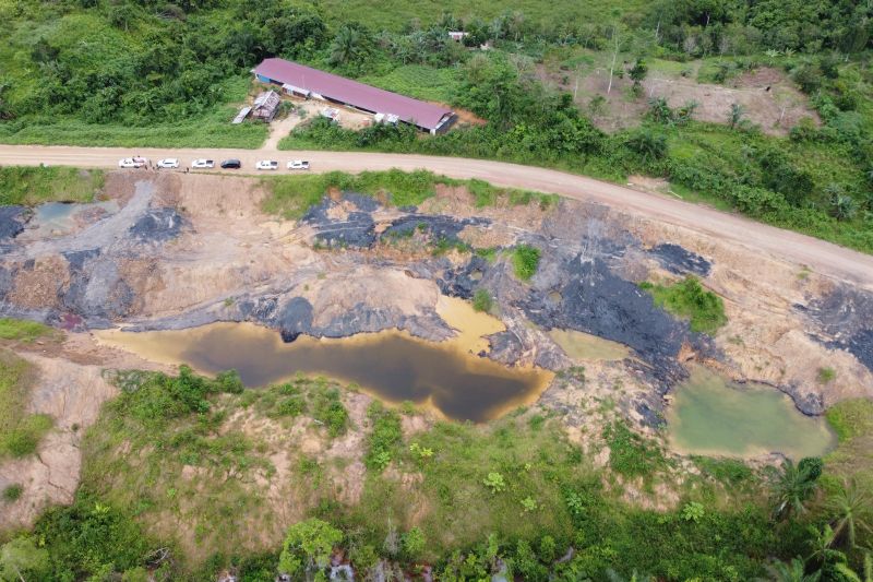 esdm-sita-50-ribu-ton-batu-bara-di-kutai-yang-diduga-tambang-ilegal
