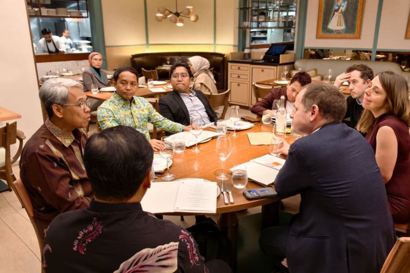 menhut-tegaskan-komitmen-perlindungan-hayati-dengan-royal-foundation