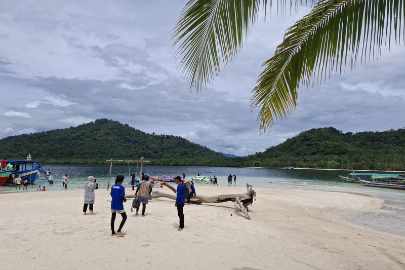 perputaran-ekonomi-sektor-pariwisata-lampung-di-2025-rp5311-triliun