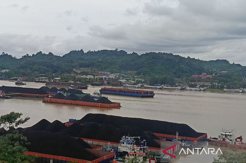 realisasi-investasi-kaltim-tembus-rp87-triliun-lampaui-target-nasional