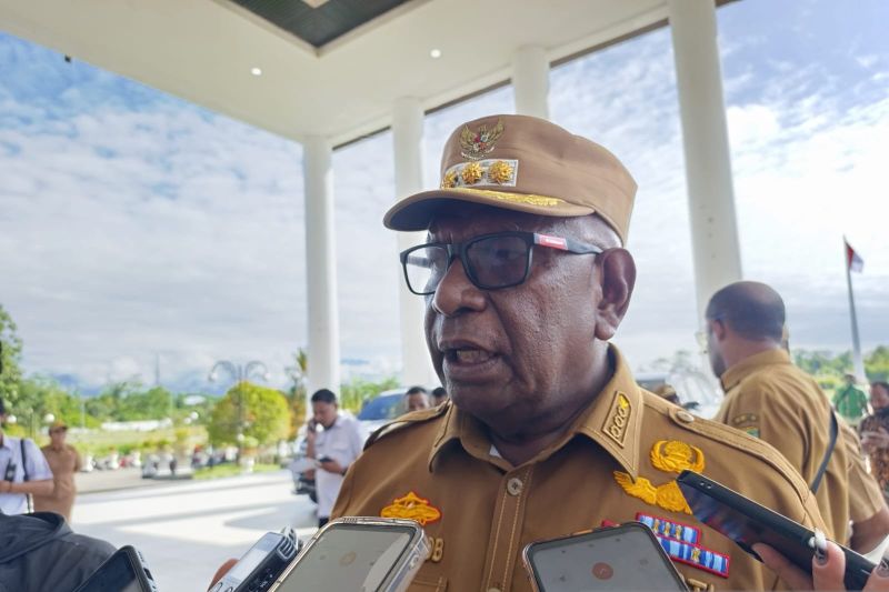 bupati-mimika-bumd-pt-mas-tidak-kelola-dana-divestasi-pt-freeport