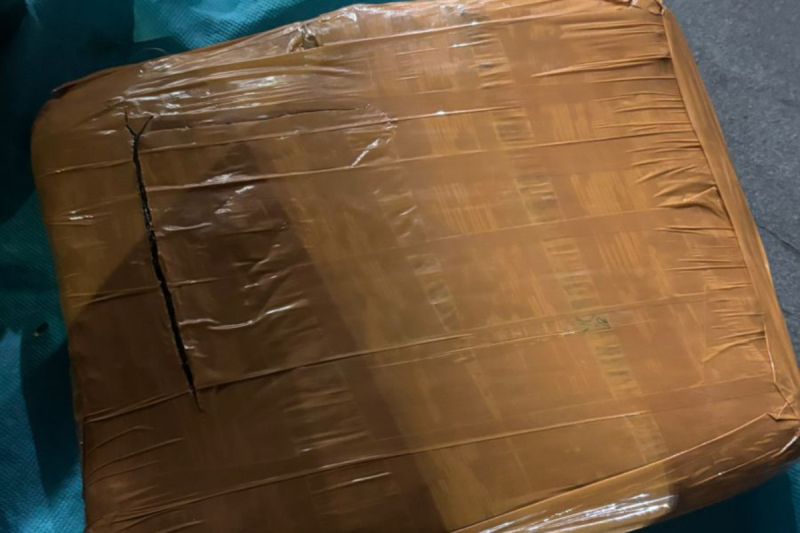 diduga-edarkan-1-kilogram-ganja-empat-orang-ditangkap-polisi