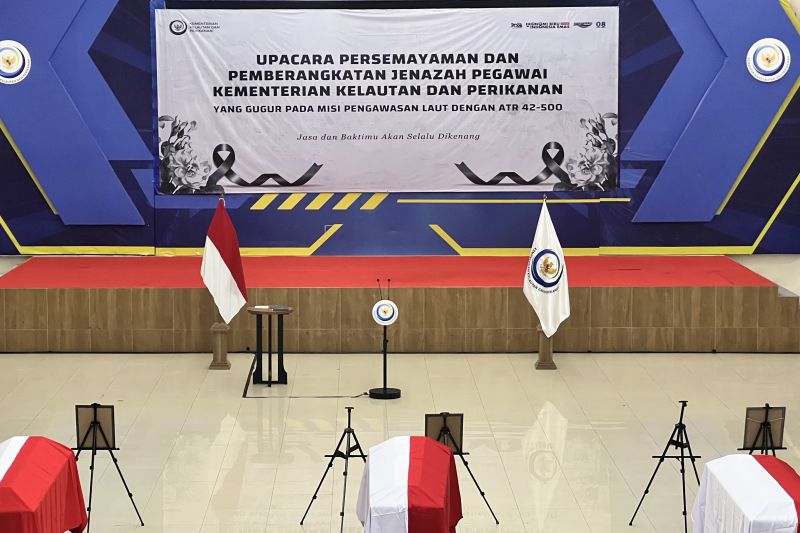 kkp-beri-kenaikan-pangkat-anumerta-untuk-asn-korban-kecelakaan-atr