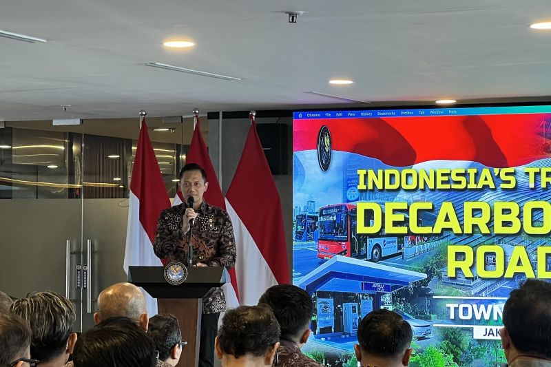 menko-ahy-jalin-koordinasi-dengan-pu-tangani-longsor-di-cisarua