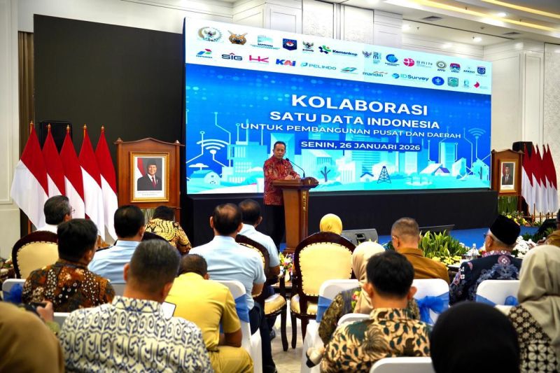 menkop-satu-data-indonesia-percepat-pembangunan-kopdes-merah-putih