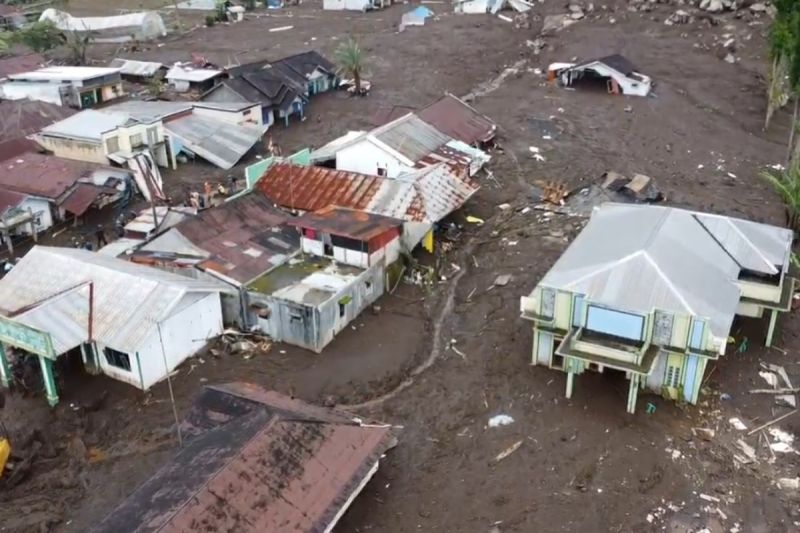 pu-mobilisasi-alat-berat-tangani-banjir-di-pemalang-dan-purbalingga