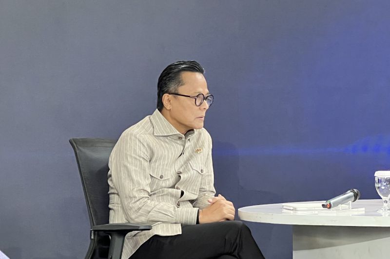 danantara-kembangkan-krl-jakarta-ke-cikampek-dan-sukabumi-pada-2026