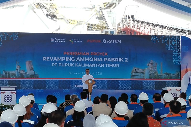 mentan-sebut-revitalisasi-industri-pupuk-bisa-turunkan-harga-20-persen