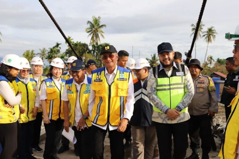 menteri-pu-percepat-normalisasi-sungai-dengan-opsi-kerja-24-jam