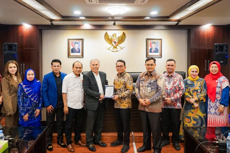 pemkot-medan-dewan-perniagaa-usahawan-malaysia-jajaki-kerja-sama