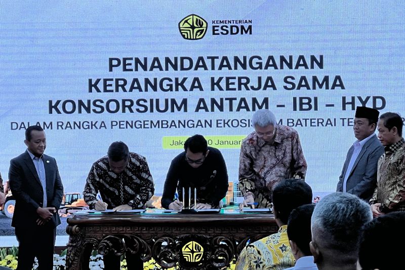 antam-ibc-huayou-komitmen-perkuat-ekosistem-baterai-ev-di-indonesia