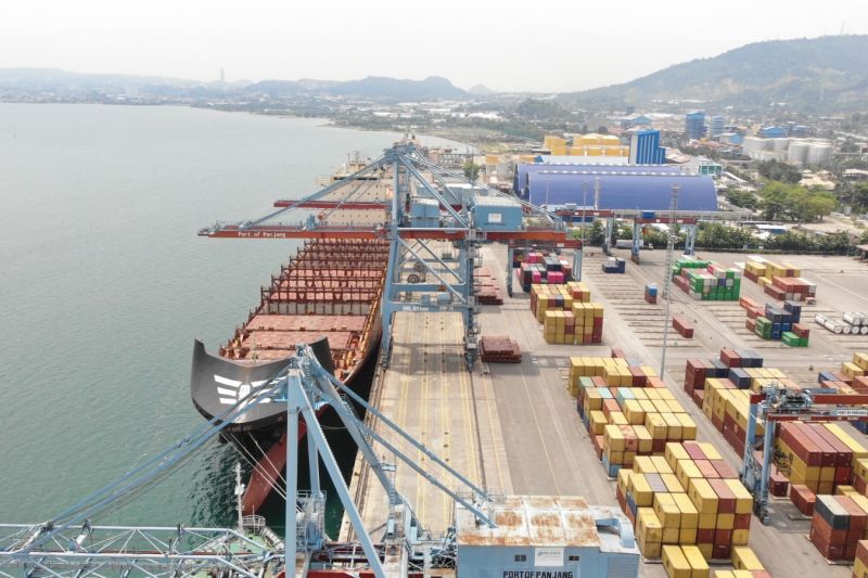 pelindo-regional-2-panjang-catat-kinerja-pertumbuhan-positif-di-2025