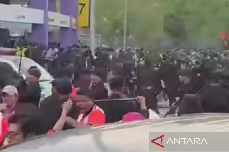 polisi-sebut-tak-ada-korban-luka-dalam-kericuhan-suporter-di-tangerang