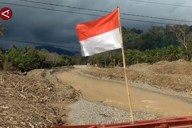 normalisasi-tahap-pertama-sungai-garoga-tapsel-capai-80-persen