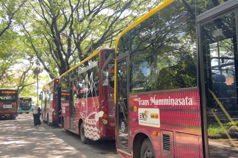 subsidi-bus-terhenti-pemprov-komitmen-lanjutkan-trans-sulsel