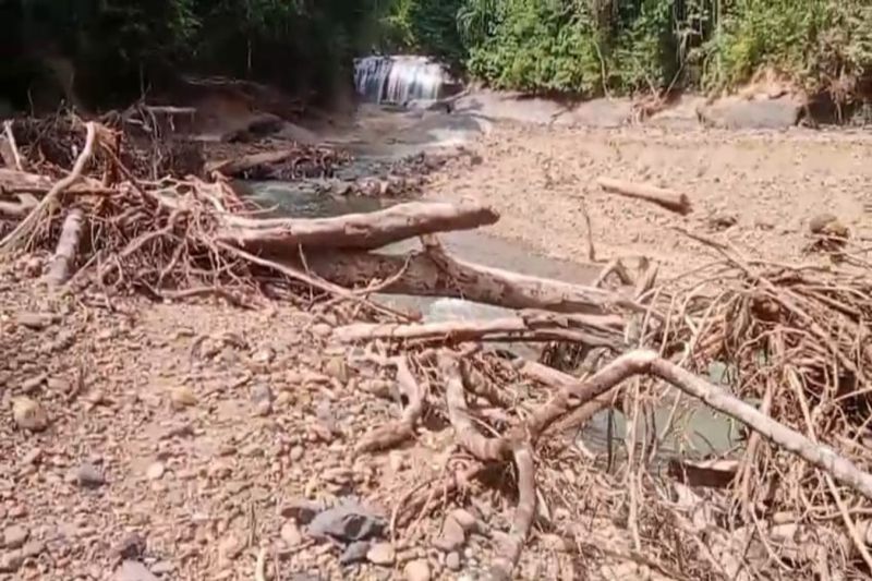 pemkab-destinasi-wisata-aceh-tamiang-masih-lumpuh-pasca-bencana