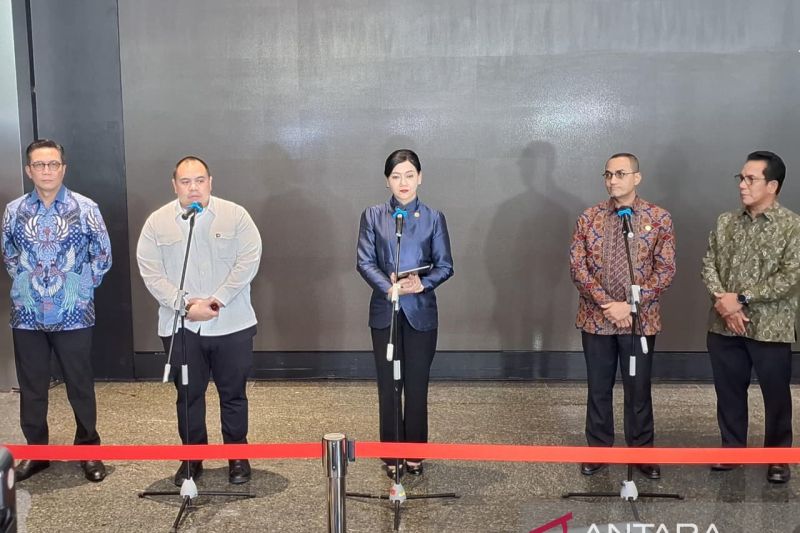 ojk-buka-data-kepemilikan-saham-di-atas-1-persen-mulai-februari