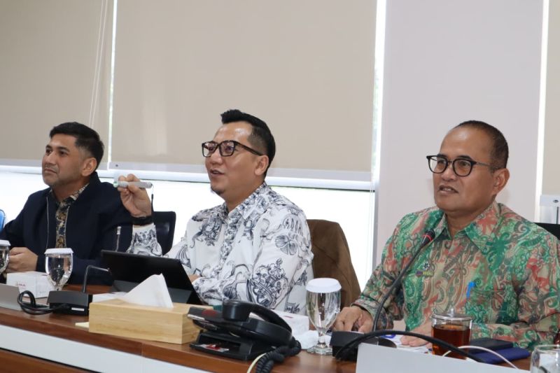 bph-migas-dorong-fasilitas-fsru-guna-perkuat-pasokan-gas-bumi-di-jatim