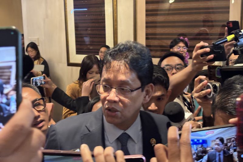 purbaya-mulai-surati-bi-hingga-swasta-untuk-pembentukan-pansel-ojk