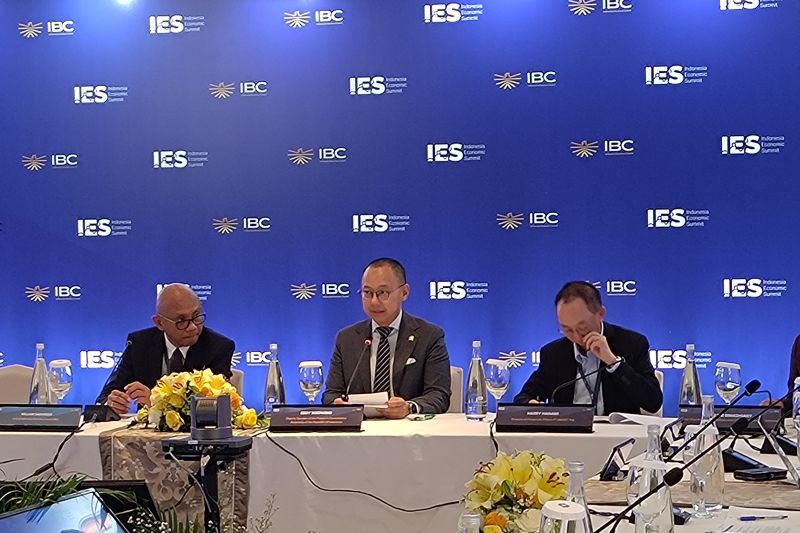 wakil-ketua-mpr-pasar-karbon-kunci-tarik-investasi-transisi-energi