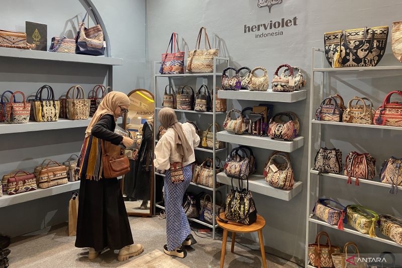ekspor-fesyen-dan-kriya-ri-tembus-rp4763-triliun-pada-2025