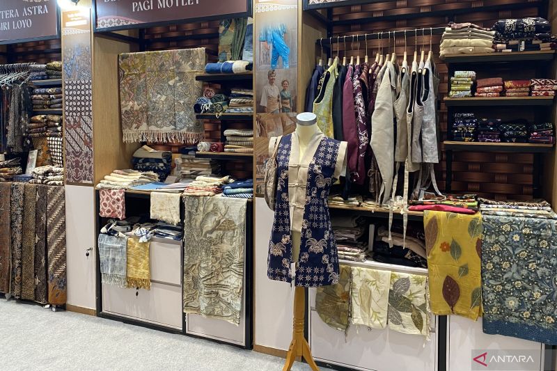 menkop-siap-dukung-pemberdayaan-perempuan-di-sektor-ekonomi-kreatif