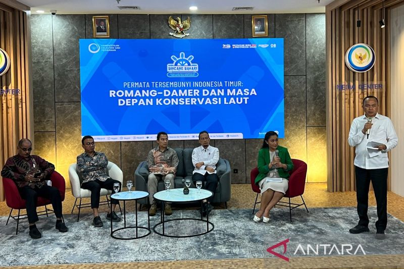 kkp-wwf-temukan-terumbu-karang-purba-dan-dugong-di-perairan-maluku