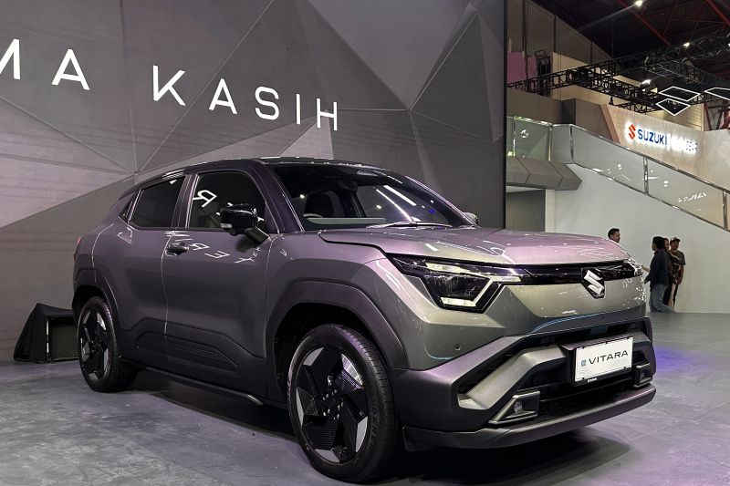 ev-pertama-suzuki-evitara-resmi-meluncur-harga-rp750-jutaan
