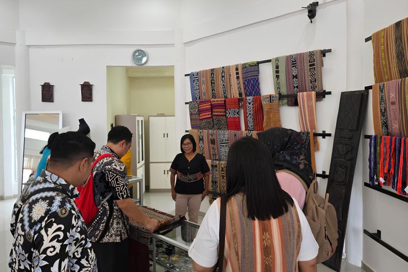 Kemenkum NTT memfasilitasi pelindungan Indikasi Geografis Tenun Belu