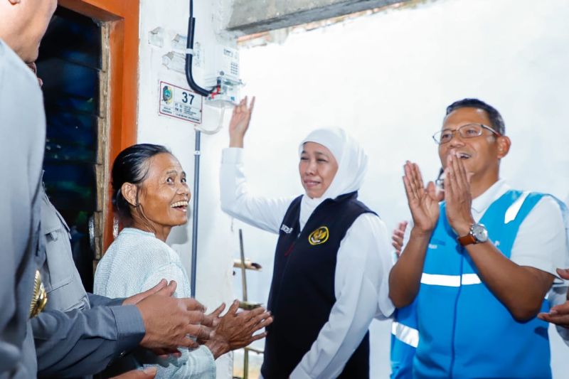 khofifah-siapkan-listrik-gratis-bagi-3400-rumah-tangga-miskin