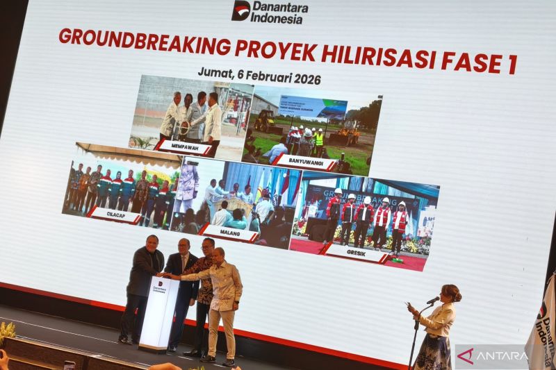danantara-tekankan-proyek-hilirisasi-yang-di-groundbreaking-rampung