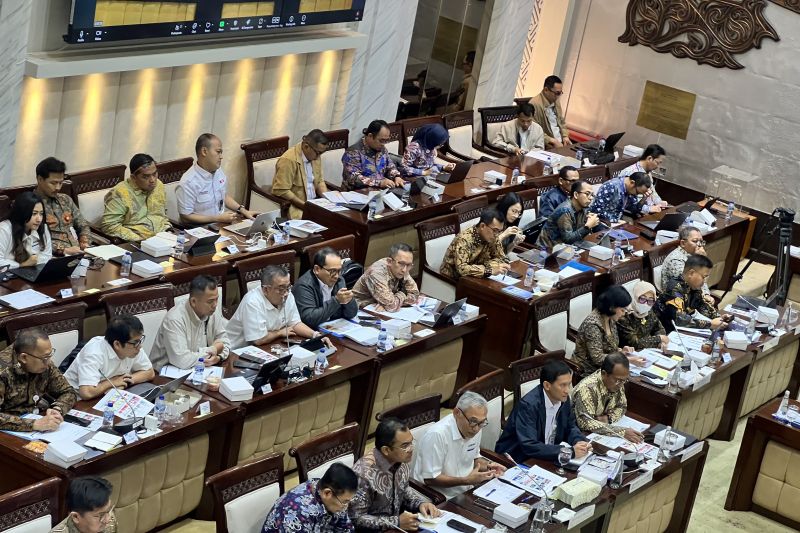 kemenkeu-salurkan-investasi-rp897-triliun-hingga-2024-kepada-bumn