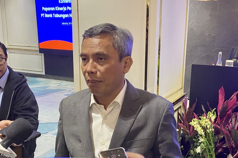 btn-nilai-outlook-kredit-ri-yang-negatif-berisiko-naikkan-biaya-utang