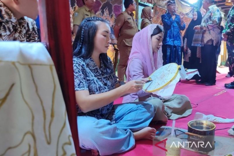 dpr-sebut-kampung-batik-okra-contoh-pembangunan-ekonomi-dari-bawah