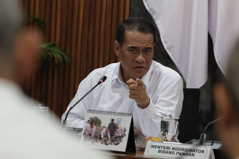 mentan-menjaga-sawah-dan-petani-hutan-penting-demi-ketahanan-pangan