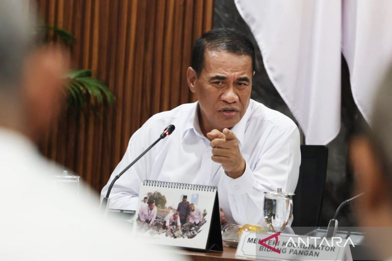 mentan-menjaga-sawah-dan-petani-hutan-penting-demi-ketahanan-pangan