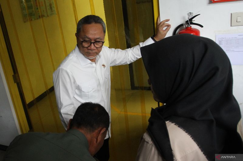 zulhas-pemenuhan-bahan-baku-mbg-harus-didukung-ketersediaan-komoditas