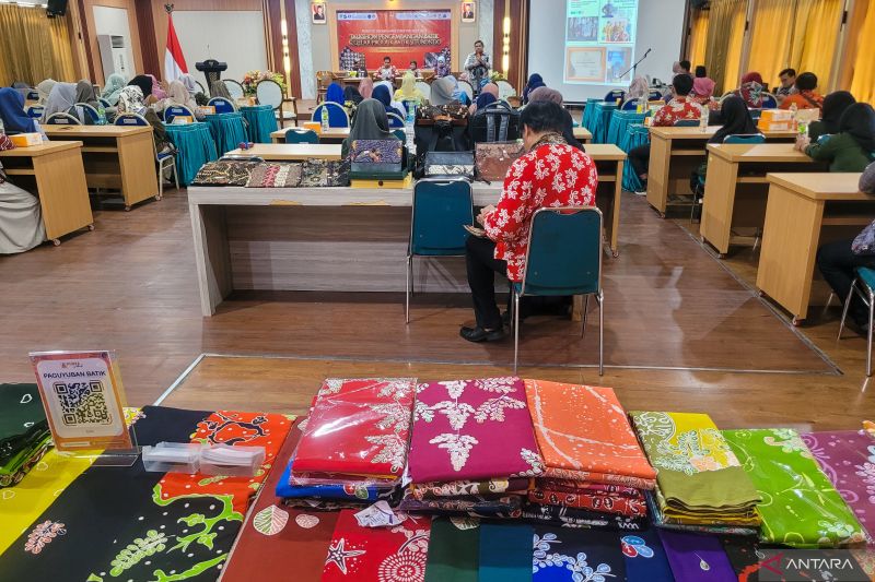bi-jember-dan-pemkab-situbondo-perkuat-ekosistem-perajin-batik
