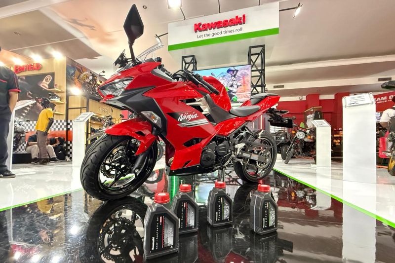 motul-jalin-kerja-sama-dengan-kawasaki-indonesia-di-iims-2026