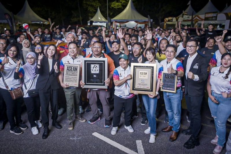 Samurai Paint Tuntaskan Penyemprotan Bodi Mobil dengan Cat Aerosol dalam Skala Terbesar di Asia