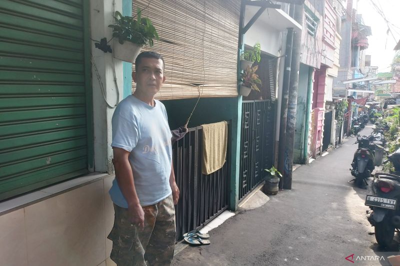 polisi-tangkap-tiga-orang-karena-bawa-sajam-di-jaktim