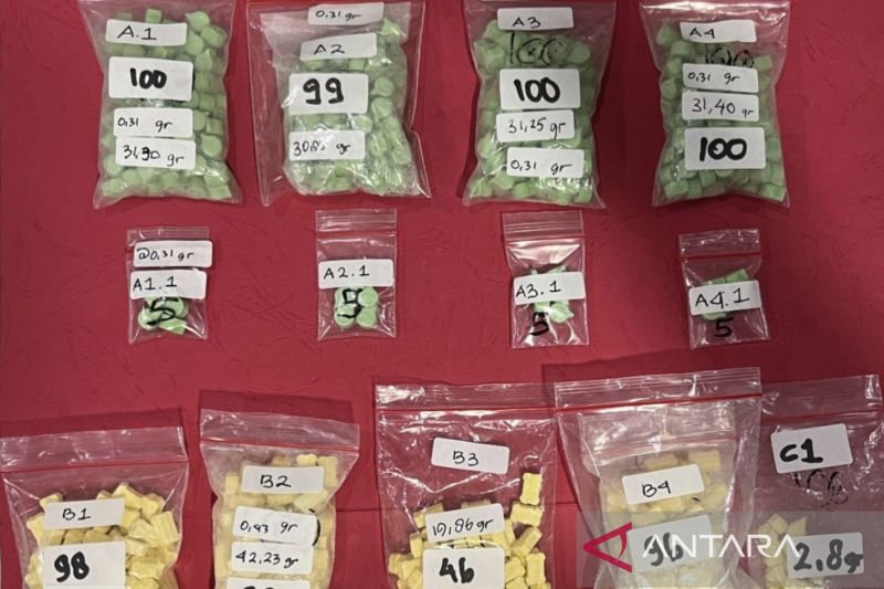 dua-pria-asal-lampung-ditangkap-karena-edarkan-ekstasi-di-jakpus