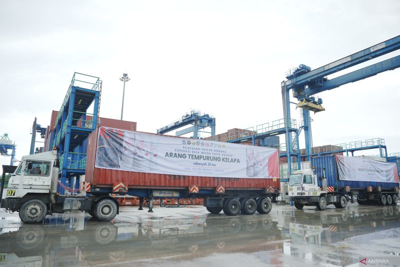 sultra-ekspor-50-ton-arang-tempurung-produksi-kdmp-ke-china