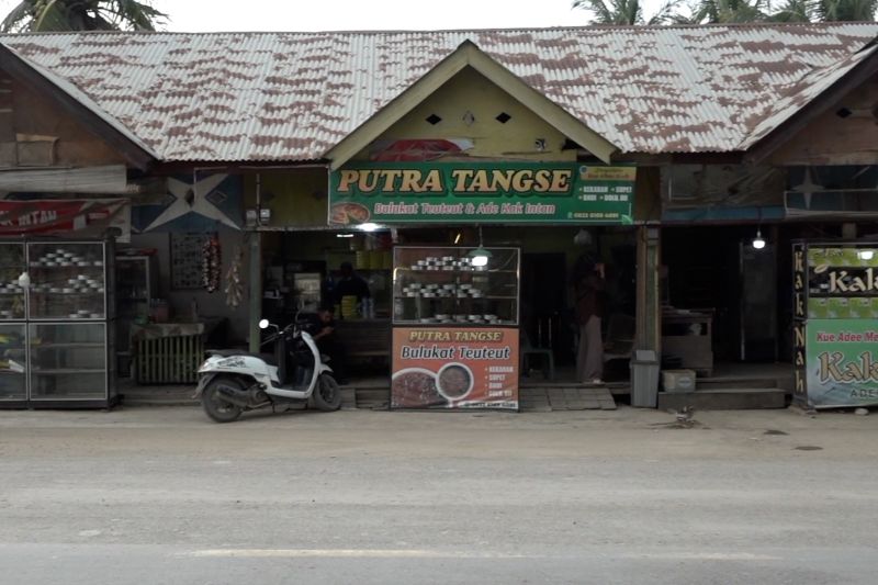 akses-banda-aceh-medan-pulih-umkm-kue-adee-pidie-jaya-mulai-bangkit