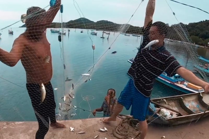 presiden-bahas-percepatan-pembangunan-kampung-nelayan-merah-putih