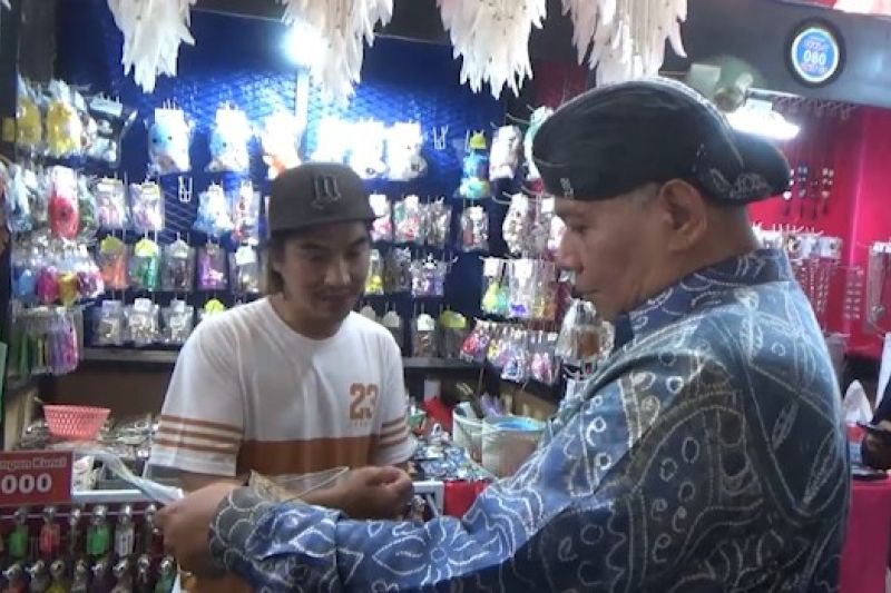 sambangi-teras-malioboro-wamen-umkm-janjikan-ukm-naik-kelas