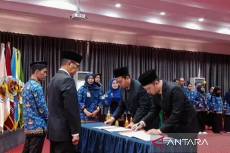 Poliban kukuhkan Effan Najwaini jadi Kajur Administrasi Bisnis