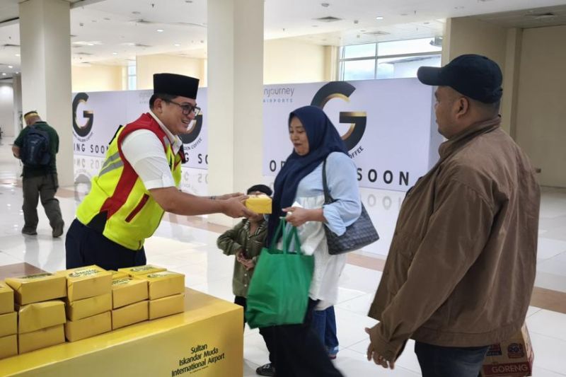 pergerakan-penumpang-di-bandara-sim-aceh-selama-ramadhan-melandai
