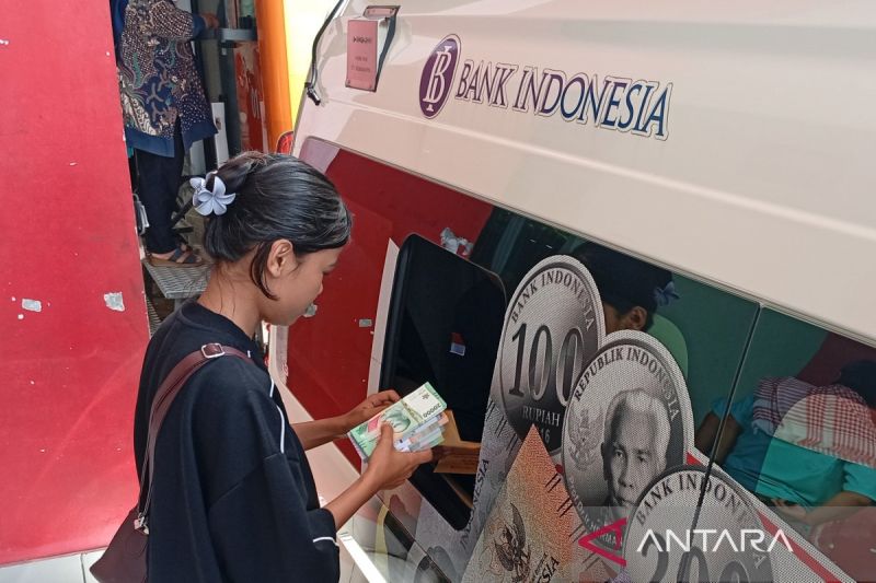 rupiah-senin-sore-ditutup-melemah-rp16949-per-dolar-as