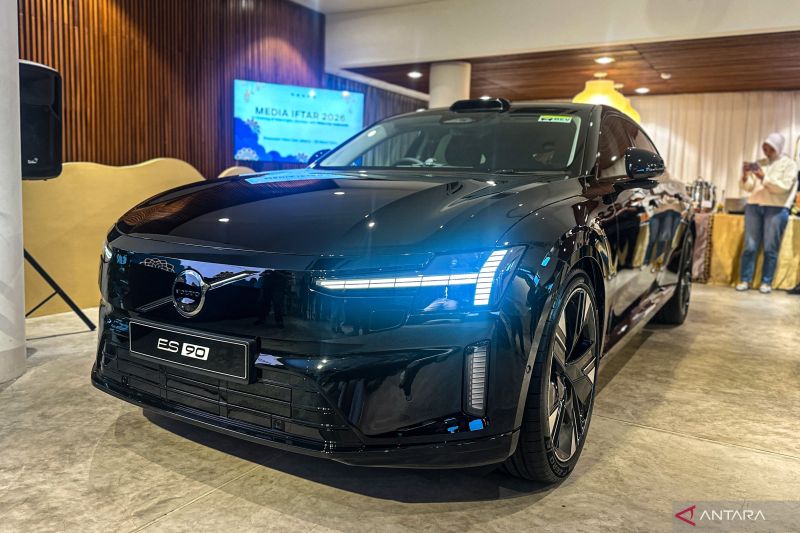 spesifikasi-dan-fitur-sedan-listrik-volvo-es90